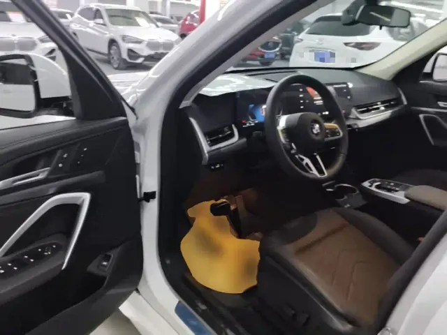 BMW X1 — Фото автомобиля 15