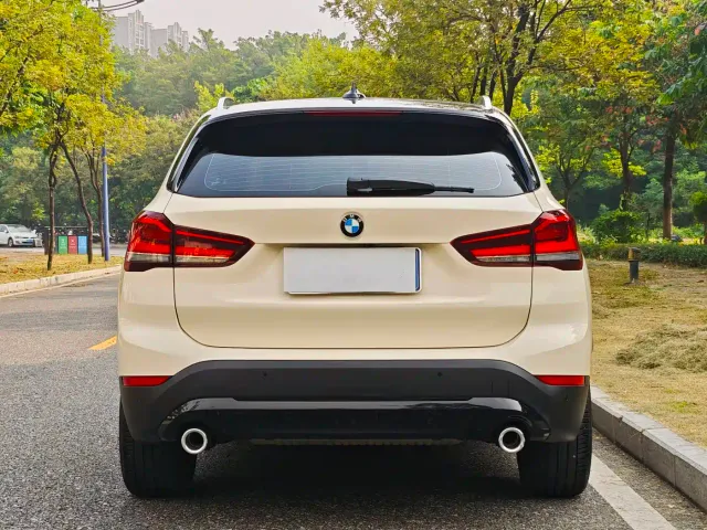 BMW X1 — Фото автомобиля 15