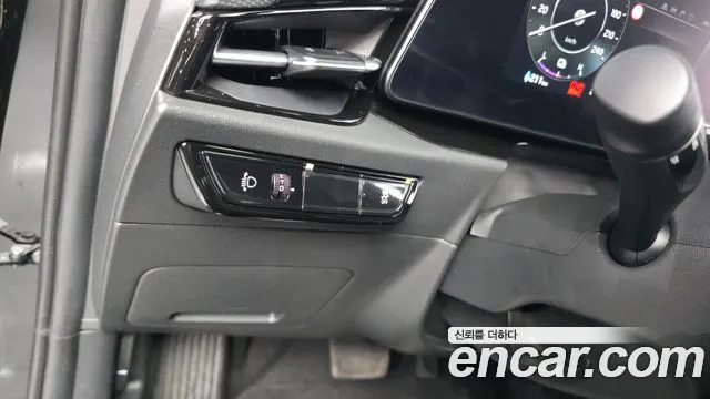 Kia Niro New — Фото автомобиля 18