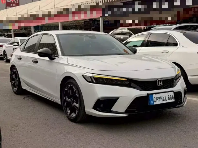 Honda Civic — Фото автомобиля 3