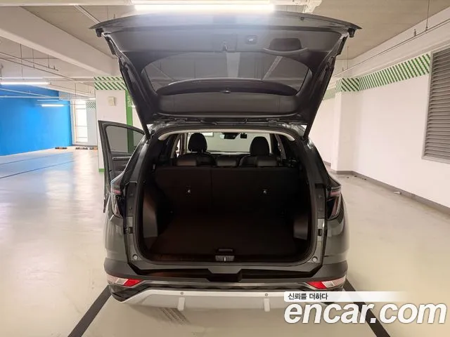 Hyundai Tucson Tucson (NX4) Дизель 2.0 2WD — Фото автомобиля 18
