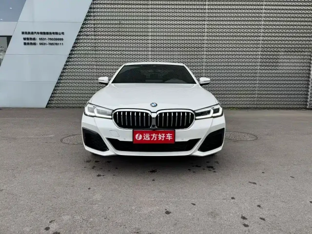BMW 5 Series — Фото автомобиля 2