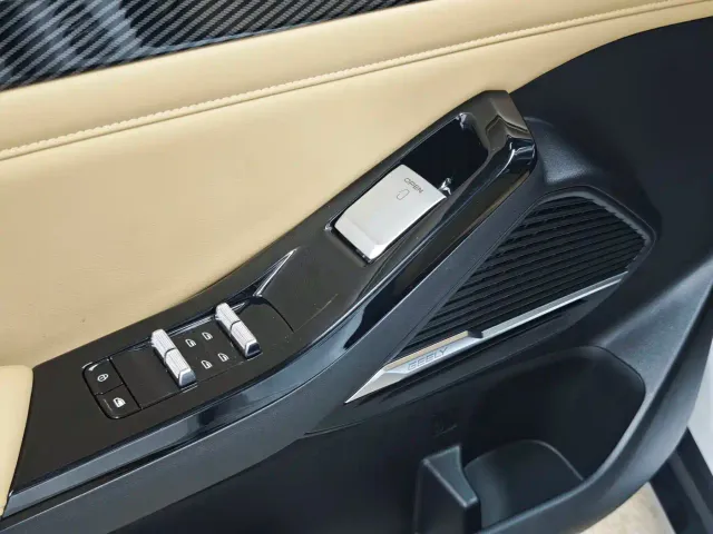 Geely Galaxy L6 — Фото автомобиля 13