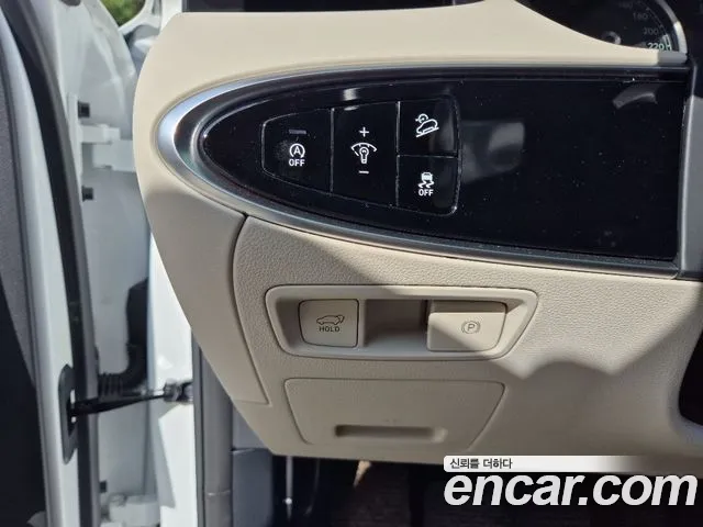 Genesis GV70 — Фото автомобиля 9