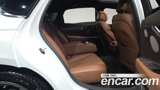Genesis G80 Бензин 3.5 турбо AWD — Фото автомобиля 10