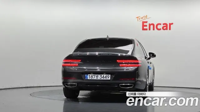 Genesis G80 Бензин 3.5 турбо AWD — Фото автомобиля 4