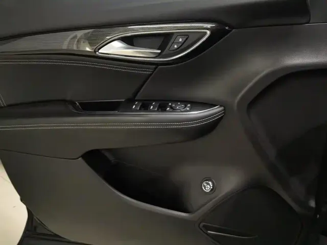 Buick Envision Plus — Фото автомобиля 7