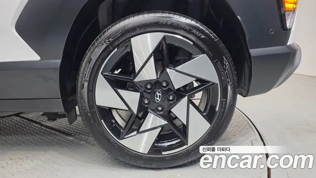 Hyundai Kona Kona (SX2) Бензин 1.6 турбо 2WD — Фото автомобиля 21