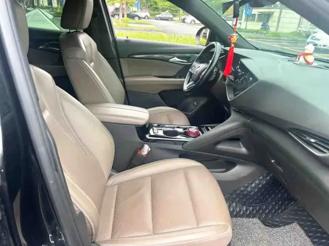 Buick Envision Plus — Фото автомобиля 5