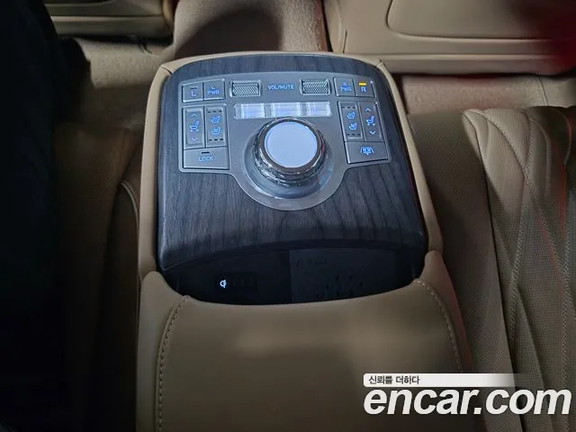 Genesis G80 Бензин 2.5 турбо AWD — Фото автомобиля 18