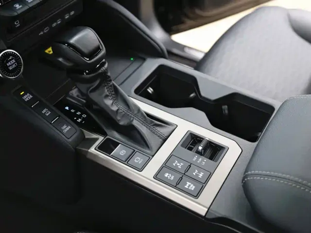 Toyota Prado — Фото автомобиля 14