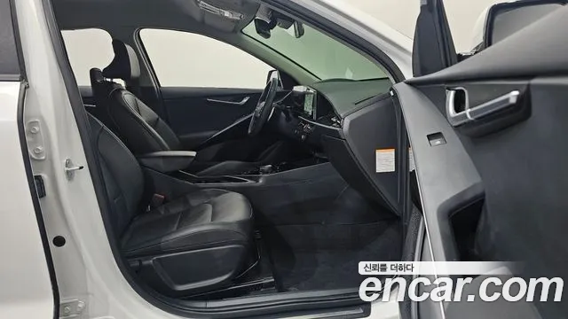 Kia Niro The All New Niro Signature — Фото автомобиля 11
