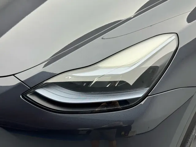 Tesla Model Y — Фото автомобиля 6