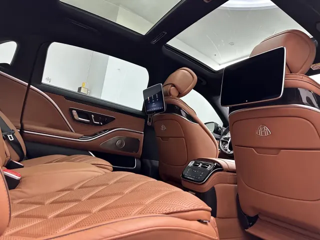 Mercedes-Benz Maybach S-Class — Фото автомобиля 14