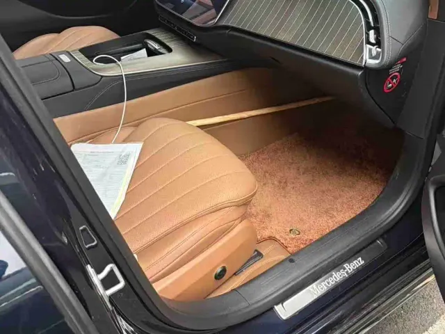 Mercedes-Benz E-Class — Фото автомобиля 6