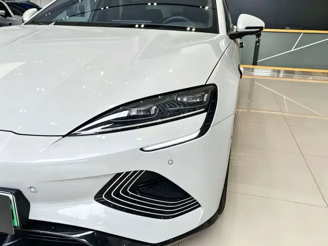 BYD Seal — Фото автомобиля 7