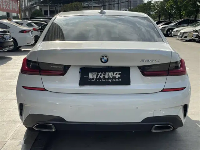 BMW 3 Series — Фото автомобиля 8