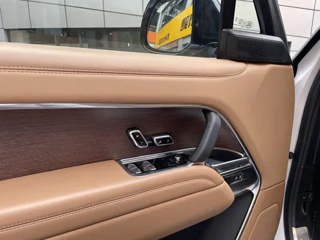 Land Rover Range Rover — Фото автомобиля 7