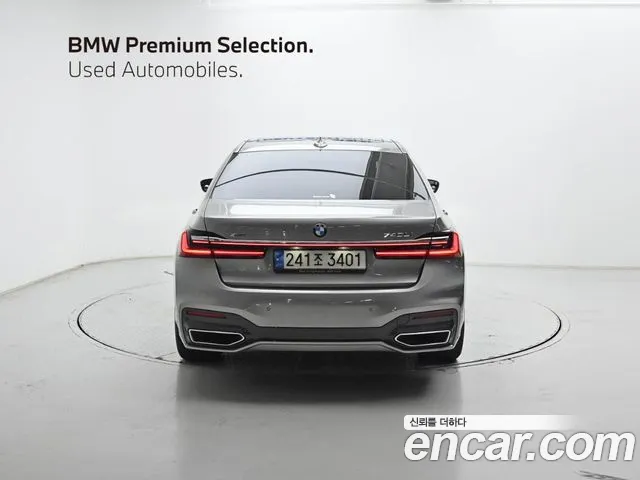 BMW 7-Series — Фото автомобиля 4