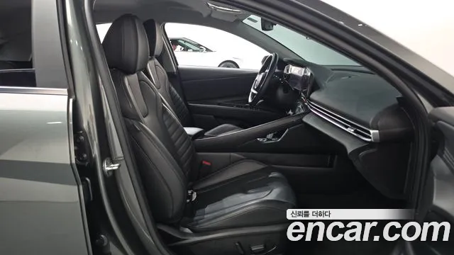 Hyundai Avante CN7 — Фото автомобиля 16