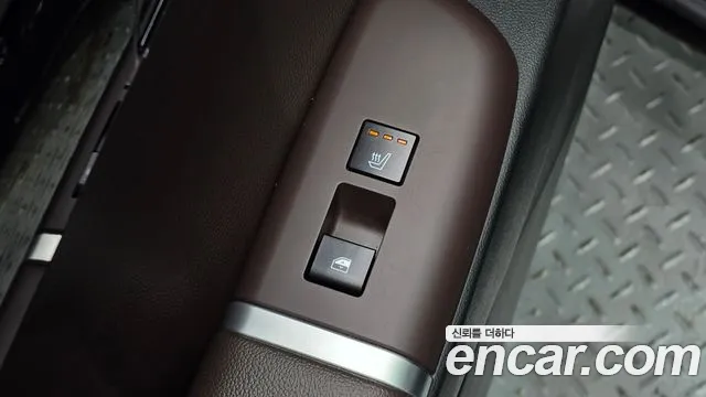 Hyundai Grandeur GN7 — Фото автомобиля 30