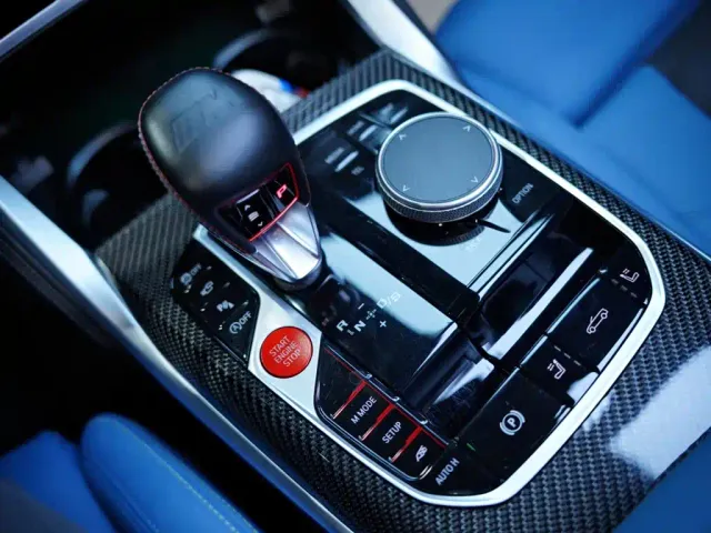 BMW M4 — Фото автомобиля 6