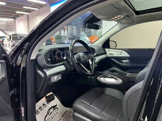 Mercedes-Benz GLE-Class — Фото автомобиля 4