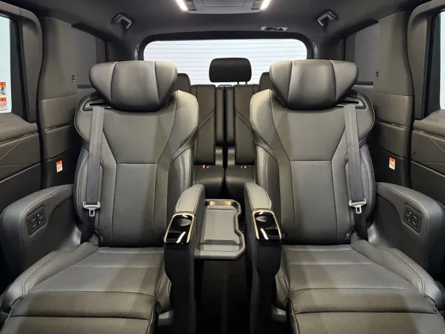 Toyota Alphard — Фото автомобиля 9