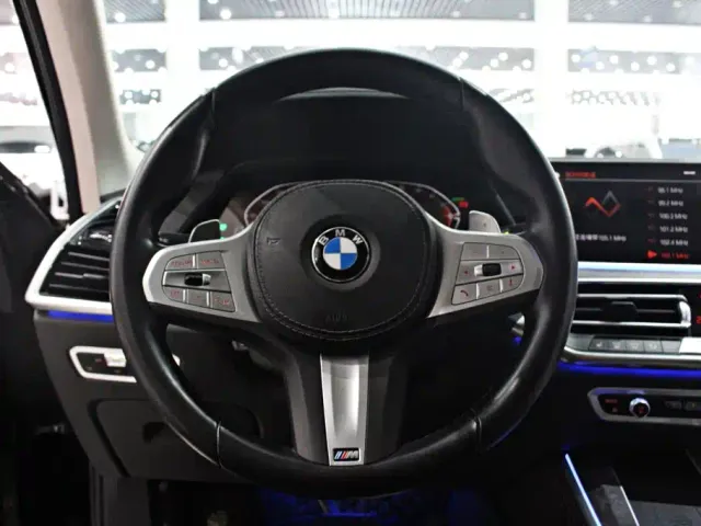 BMW X5 — Фото автомобиля 6