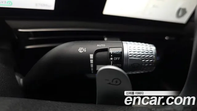 Genesis GV60 — Фото автомобиля 25