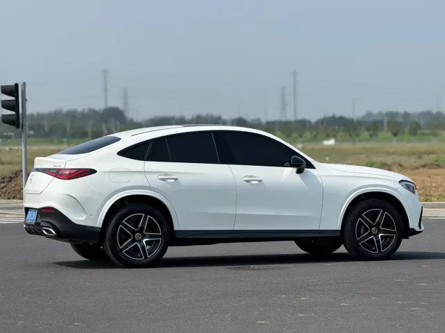 Mercedes-Benz GLC Coupe — Фото автомобиля 9