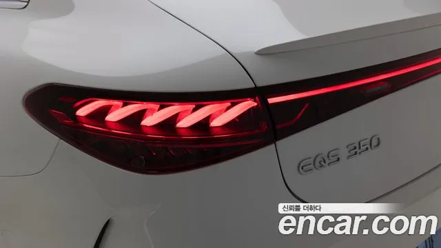 Mercedes-Benz EQS — Фото автомобиля 18