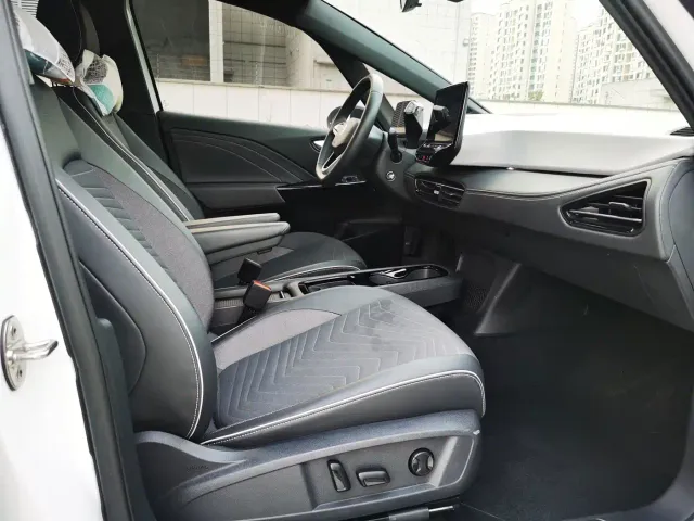 Volkswagen ID.3 — Фото автомобиля 6