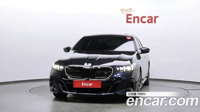 BMW i5 — Фото автомобиля 2