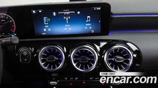 Mercedes-Benz A-Class W177 — Фото автомобиля 15