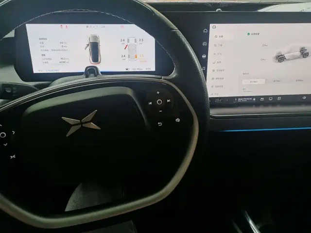 Xpeng P7 — Фото автомобиля 5