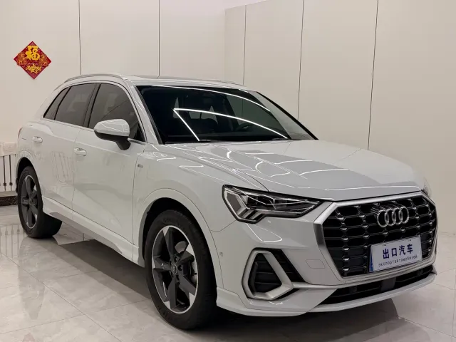 Audi Q3 — Фото автомобиля 3