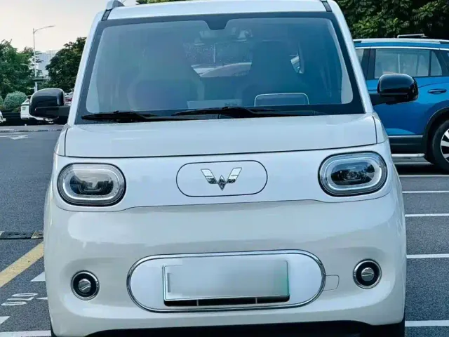Wuling Motors Hongguang MINIEV 2024 3rd Gen 215km Advanced — Фото автомобиля 2