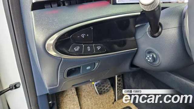 Genesis GV70 — Фото автомобиля 27