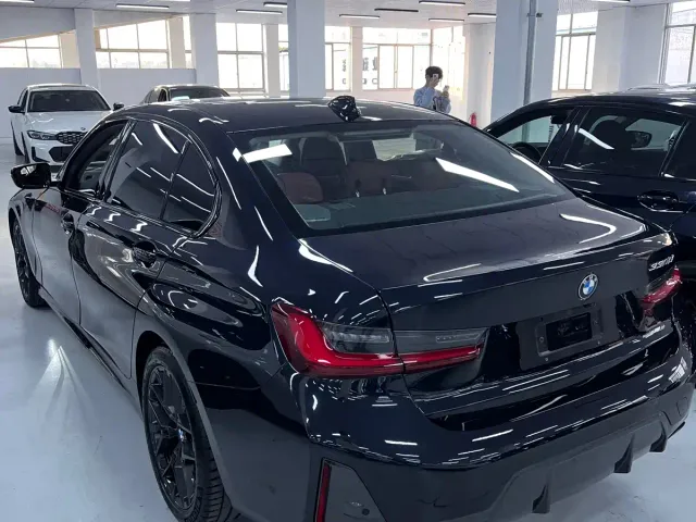 BMW 3 Series — Фото автомобиля 2