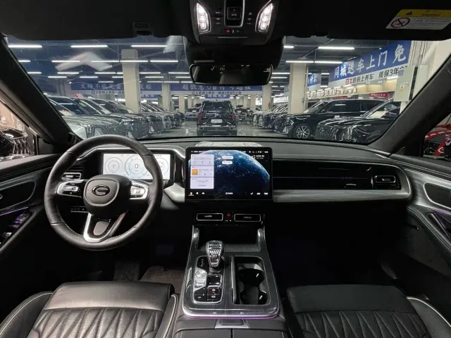 GAC Trumpchi GS8 — Фото автомобиля 21