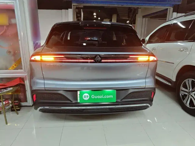 Baojun Yunhai — Фото автомобиля 3