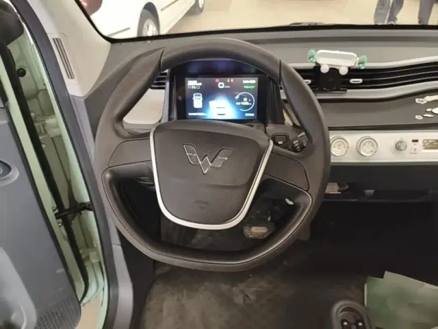 Wuling Hongguang Mini EV — Фото автомобиля 10