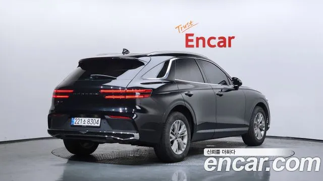 Genesis GV70 2.5T Бензин 2WD — Фото автомобиля 2