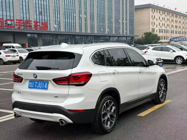 BMW X1 — Фото автомобиля 13