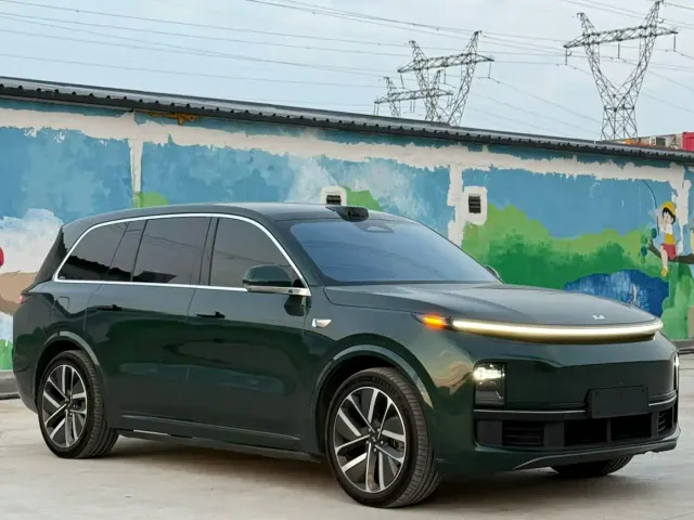 Li Auto L9 — Фото автомобиля 3