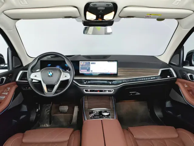 BMW X7 — Фото автомобиля 7