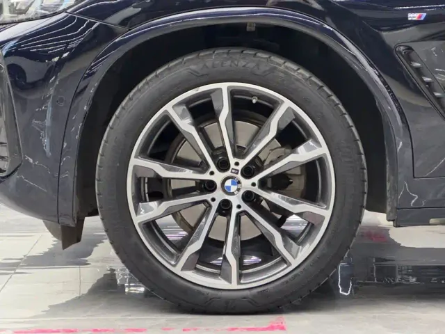 BMW X3 — Фото автомобиля 4