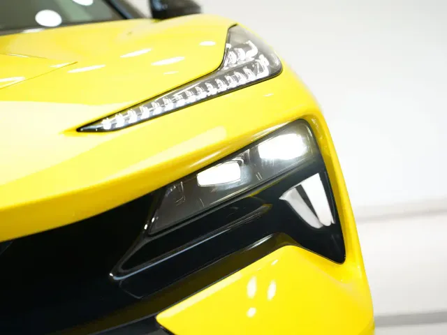 Lotus Eletre — Фото автомобиля 8