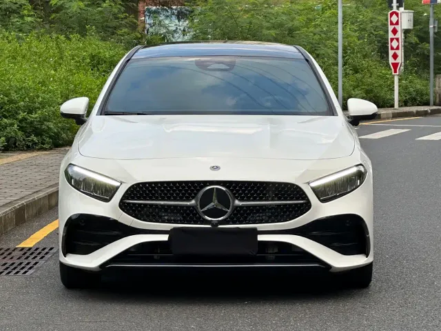 Mercedes-Benz A-Class — Фото автомобиля 2